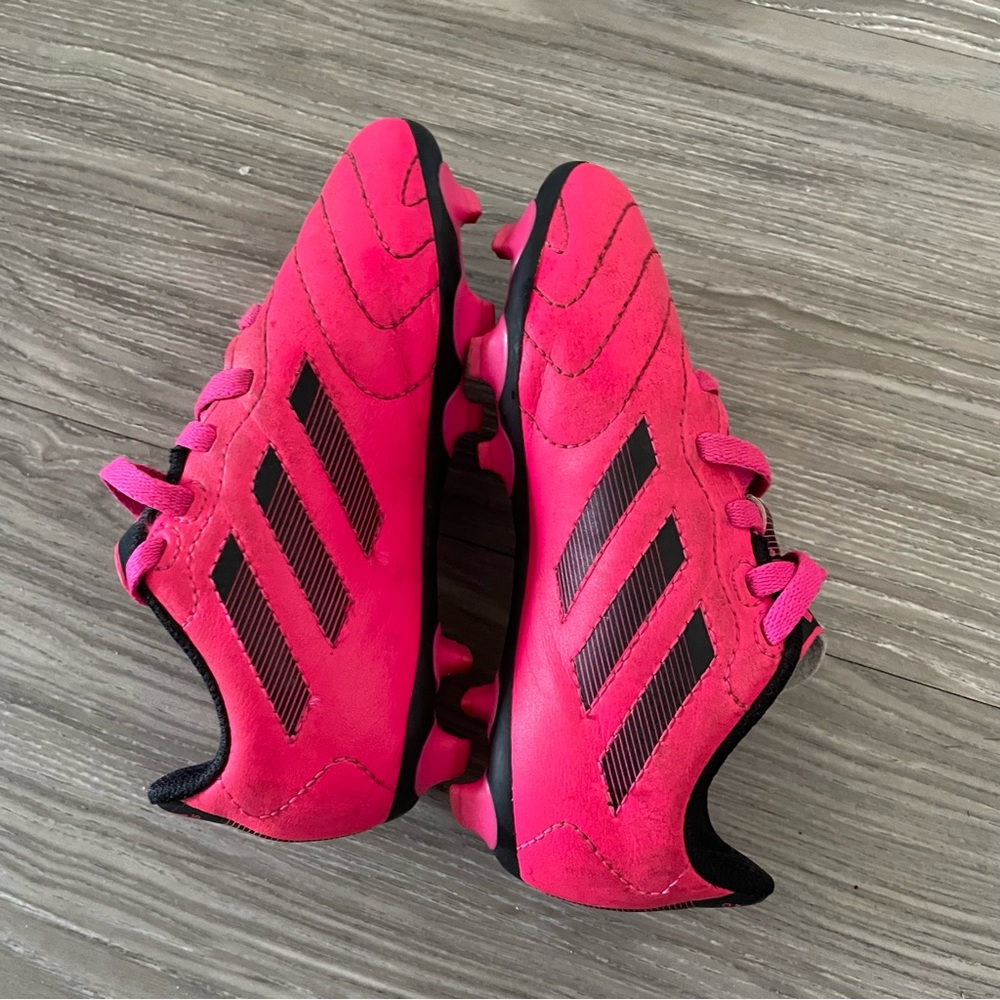 Girls Toddler Adidas Soccer Cleats sz 10